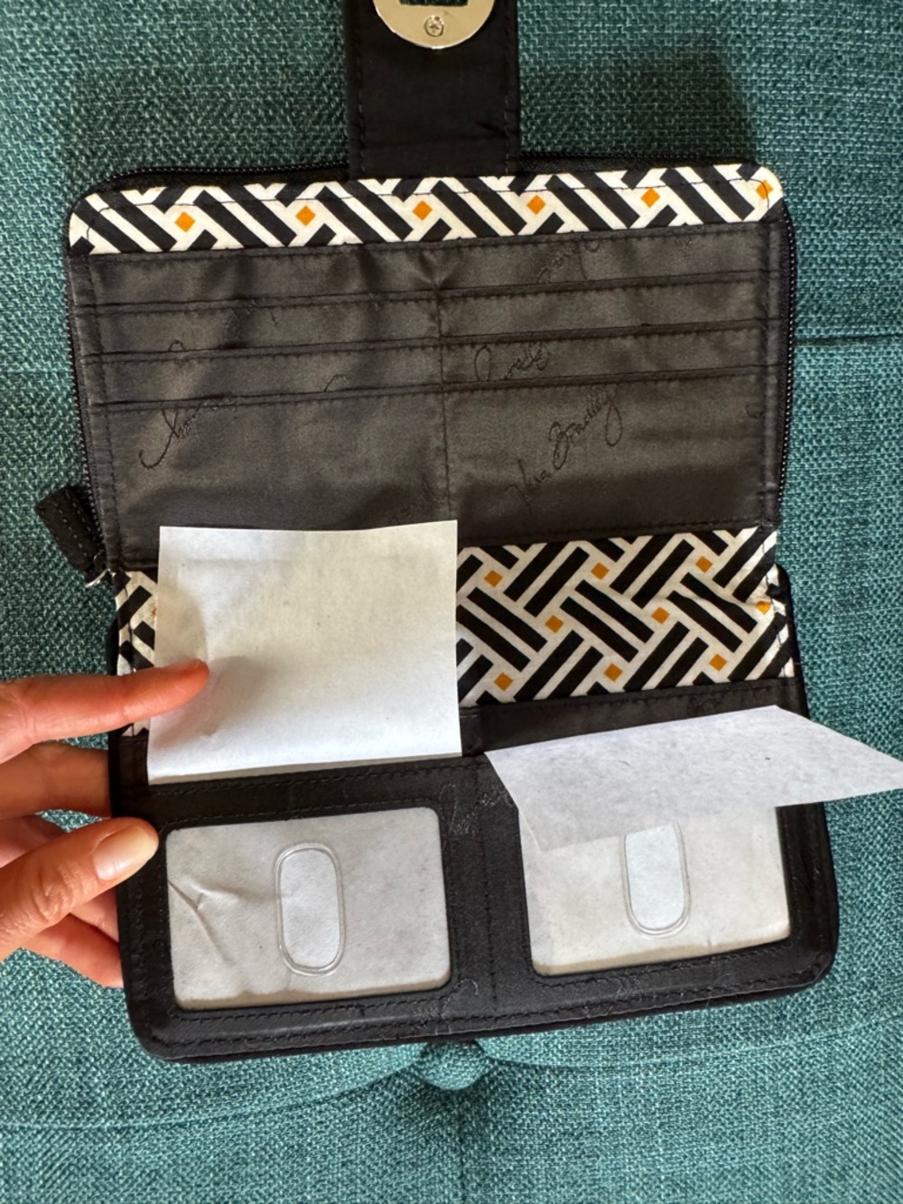 NWT Vera Bradley Turnlock Wallet - Classic Black - Picture 5 of 9